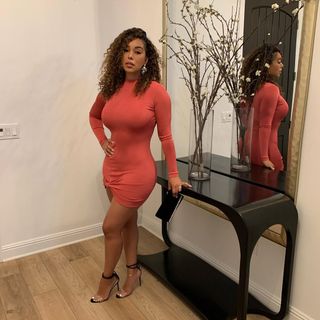 Gloria Govan feet photo 17