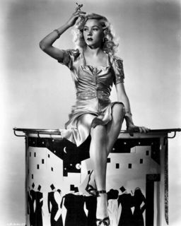 Gloria Grahame feet photo 11