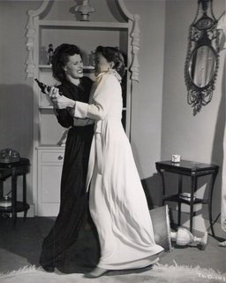 Gloria Grahame feet photo 9