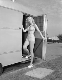 Gloria Grahame feet photo 2