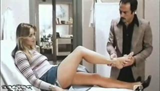 Gloria Guida feet photo 12
