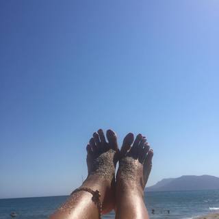 Gloria Guida feet photo 8