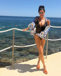 Gloria Reuben feet photo 1