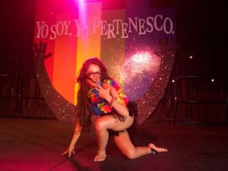 Gloria Trevi feet photo thumbnail