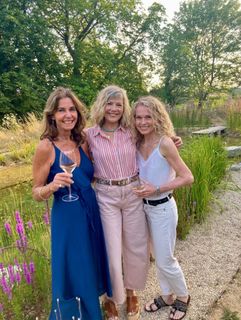 Glynis Barber feet photo 1