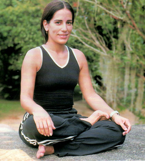 Glória Pires feet photo 8
