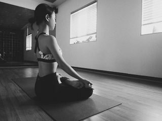 Go Min-Si feet photo thumbnail