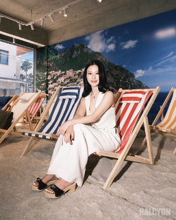Go Min-Si feet photo thumbnail