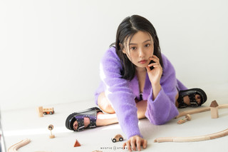 Go Min-Si feet photo thumbnail