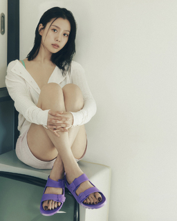 Go Min-Si feet photo thumbnail