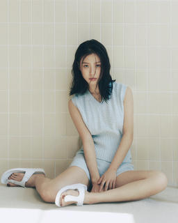 Go Min-Si feet photo thumbnail