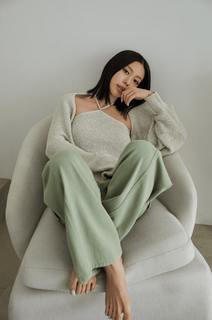 Go Min-Si feet photo thumbnail
