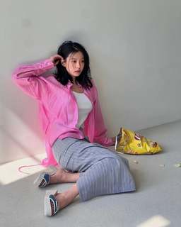 Go Min-Si feet photo thumbnail