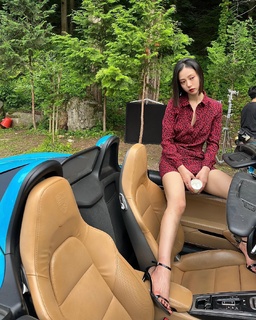 Go Min-Si feet photo thumbnail