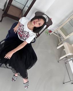 Go Min-Si feet photo thumbnail