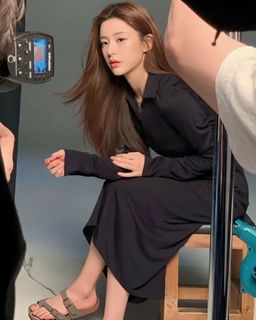 Go Youn-jung feet photo thumbnail