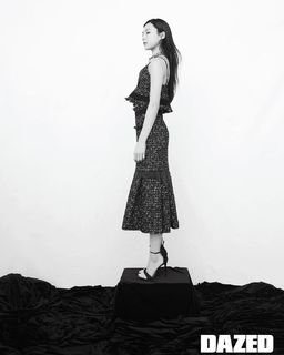 Go Youn-jung feet photo thumbnail