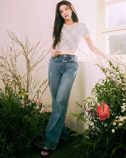 Go Youn-jung feet photo thumbnail