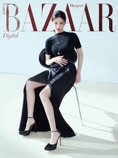 Go Youn-jung feet photo 10