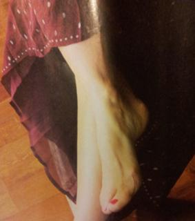 Goca Trzan feet photo thumbnail