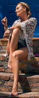 Goca Trzan feet photo thumbnail