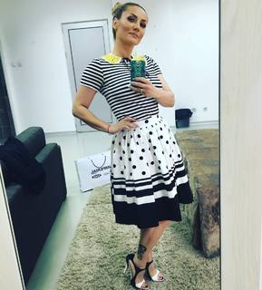 Goca Trzan feet photo thumbnail