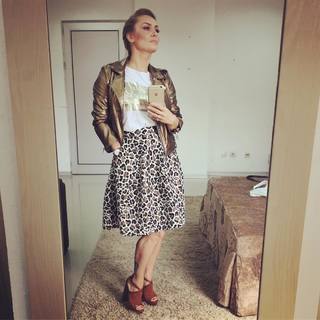 Goca Trzan feet photo thumbnail