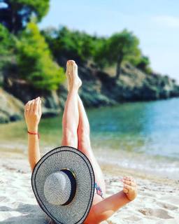 Goca Trzan feet photo thumbnail