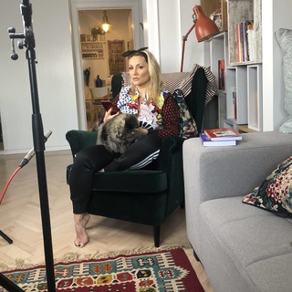 Goca Trzan feet photo thumbnail