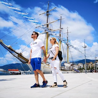 Goca Trzan feet photo thumbnail