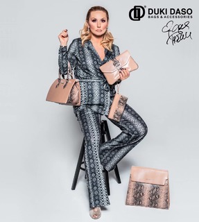 Goca Trzan feet photo thumbnail