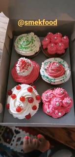 Goca Trzan feet photo thumbnail