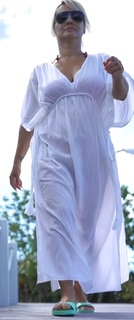 Goca Trzan feet photo thumbnail