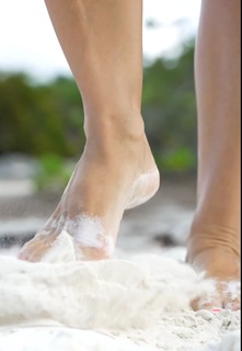 Goca Trzan feet photo thumbnail