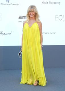 Goldie Hawn feet photo thumbnail