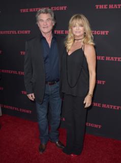 Goldie Hawn feet photo thumbnail