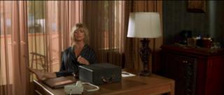 Goldie Hawn feet photo thumbnail