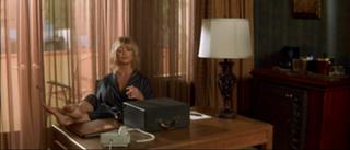 Goldie Hawn feet photo thumbnail