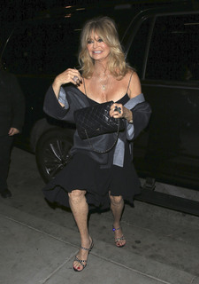 Goldie Hawn feet photo thumbnail
