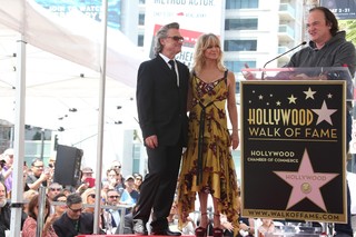 Goldie Hawn feet photo thumbnail
