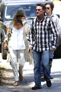 Goldie Hawn feet photo thumbnail