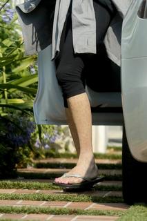 Goldie Hawn feet photo thumbnail