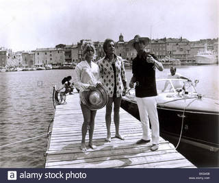 Goldie Hawn feet photo thumbnail