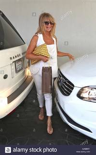 Goldie Hawn feet photo thumbnail
