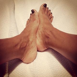 Goldie Taylor feet photo 2