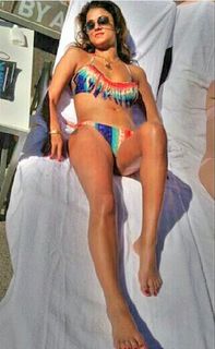 Golnesa Gharachedaghi feet photo 6