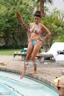 Golnesa Gharachedaghi feet photo 11