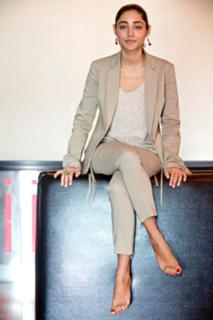 Golshifteh Farahani feet photo thumbnail