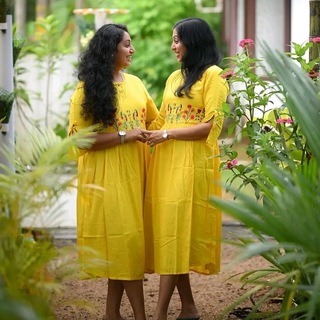 Gopika feet photo 4