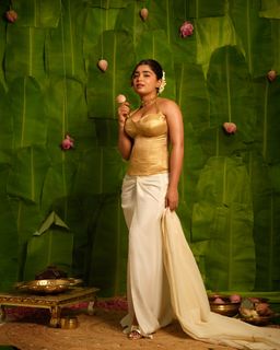 Gouri Kishan feet photo 4